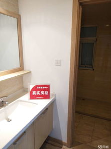 新出萬(wàn)科城精裝三房 中高樓層，誠(chéng)心出售，廚衛(wèi)配置齊全